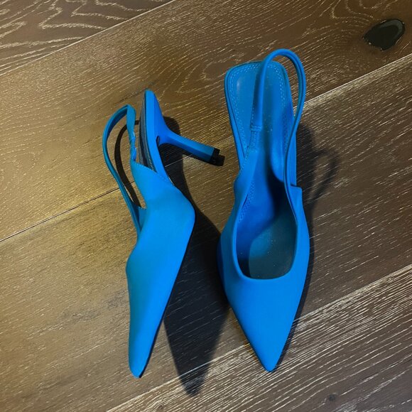 ASOS Design blue pointed toe slingback heels - Picture 2 of 2